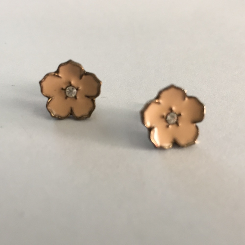 Sweet 🍑 Blossom Earrings